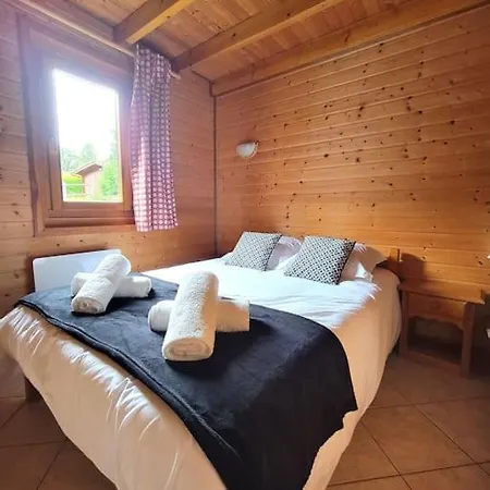 Goutelle, Paisible En Pleine Nature Chalet