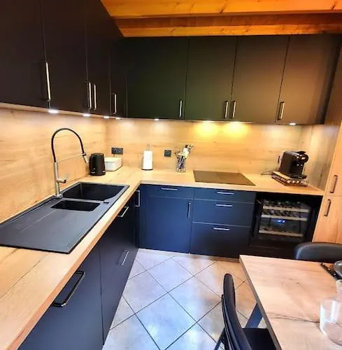 Goutelle, Paisible En Pleine Nature Chalet